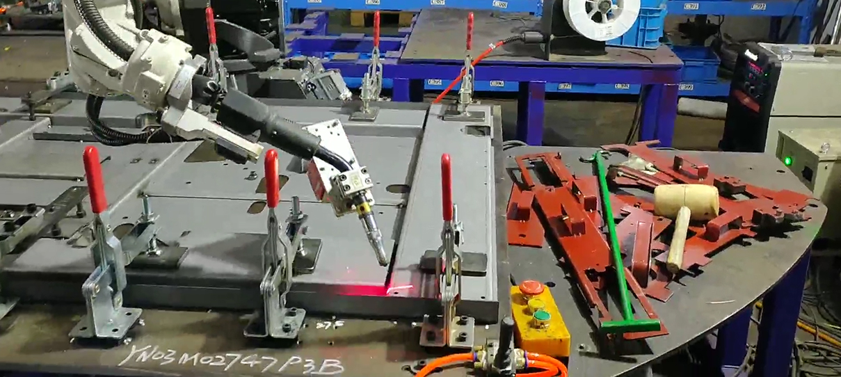 工程車(chē)駕駛室車(chē)底板焊接